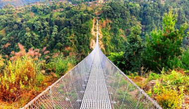 आधा घण्टाको दूरीमा झोलुङ्गे पुल बनाइने