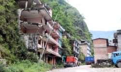 Quake-devastated Tatopani bazaar crying for reconstruction