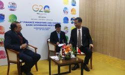 अर्थमन्त्री डा. महत र चिनियाँ अर्थमन्त्री लिउ कुनबीच भारतमा भेटवार्ता