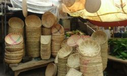 हराउँदै बाँसबाट बनेका सामग्री