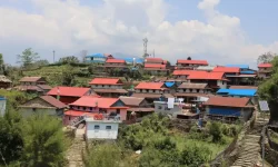 किन सुनसान छन् लमजुङका होमस्टे