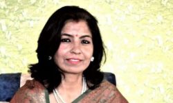 लक्ष्मी बस्नेतः कर्णालीकी पहिलो महिला सचिव, सेवा प्रवेशको १७ वर्षमै विशिष्ट श्रेणीमा