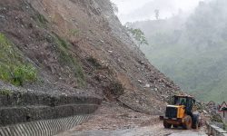 नारायणगढ-मुग्लिन सडक अवरुद्ध