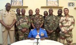 अफ्रिकी नेताद्वारा एक हप्तामा सत्ता हस्तान्तरण गर्न नाइजर ‘सैनिक नेता’लाई दवाब