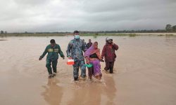 बाढीका कारण फसेका चारको उद्धार