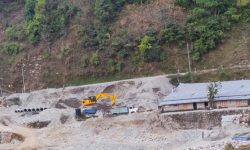 भूजी खोलामाथि बसपार्क !