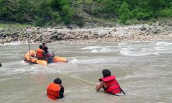 बाढीमा फसेका दुई महिलाको सकुशल उद्धार