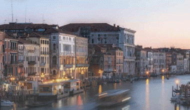 खतरामा सम्पदा