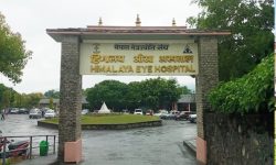 हिमालय आँखा अस्पतालले कन्जंग्टिवाइटिसका बिरामीको निःशुल्क आँखा परिक्षण गर्ने