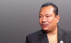 कर्मचारी सरुवाका बेथिति : पहुँचवाला सुगमबाट डेग नचल्ने, पहुँचविहीन दुर्गमबाट उम्किनै नपाउने  