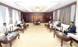 सदनको गतिरोध हटाउन प्रधानमन्त्रीले गरे शीर्ष नेतासँग छलफल