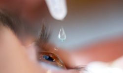 आँखामा आई ड्रप हाल्दा ख्याल गर्नु पर्ने कुरा के–के ?