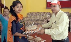 गर्भवती महिलालाई पोशिलो खाद्यान्न