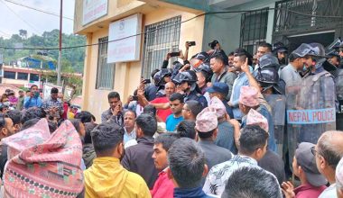 गुल्मी अस्पतालमा तनाव, डाक्टरमाथि कुटपिट