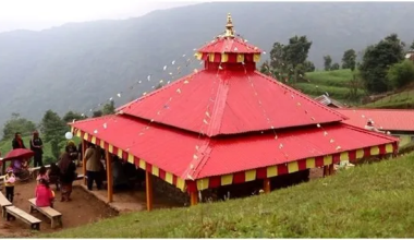 भोजपुर मझौलेको सिद्धेश्वर शिवपञ्चायन मन्दिर