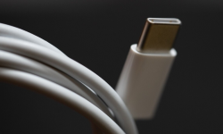 फोनको चार्जर सक्कली हो कि नक्कली ?