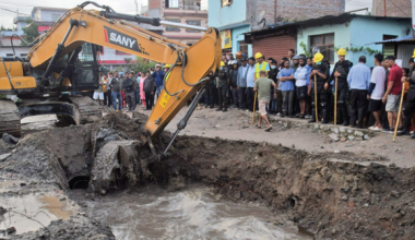 आरम्भचोकसम्म खोलियो छोपिएको यज्ञमती र चखुँचा खोला