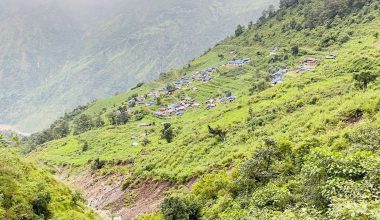जमिन भासिँदै गएपछि खानीगाउँ पहिरोको जोखिममा