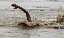 खोलाले बगाउँदा बुबा–छोरा बेपत्ता