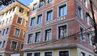 टिकटको शुल्क नलिन अभियानकर्मीको माग