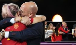 ओठमा चुम्बन गर्ने प्रशिक्षककी आमा भोक हडतालमा