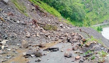 पहिराेले मध्यपहाडी लोकमार्ग र कालीगण्डकी करिडोर अवरुद्ध
