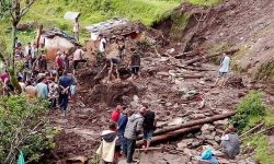 तारकेश्वरमा पहिराेले घर पुरिँदा दुईको मृत्यु