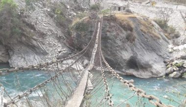 दोलखाको तेल दलिने पुल