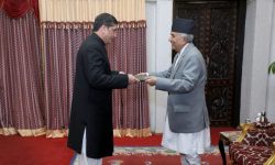 राष्ट्रपति समक्ष राजदूतद्वयको ओहदाको प्रमाणपत्र प्रस्तुत
