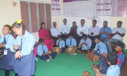 पढाइसँगै नौमती बाजा बजाउन सिकाइँदै