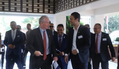 नेपालमा अमेरिकी लगानी बढाउन लगानीकर्तालाई उत्प्रेरित गर्नेछु : अमेरिकी सिनेटर होलन