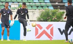 अन्तर्राष्ट्रिय मैत्रीपूर्ण फुटबल : अञ्जन बिष्ट पेनाल्टीमा गोल गर्न चुकेपछि…