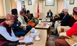 शिक्षकहरुलाई गृहमन्त्री श्रेष्ठको आग्रह : आन्दोलनलाई मर्यादित बनाउनुहोस्