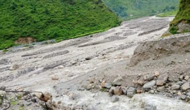 खोल्साखोल्सीको बहाव मासिँदा बस्ती जोखिममा