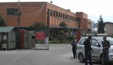 सुन तस्करी प्रकरण : कर्मचारीले गरे विमानस्थल भन्सारका सबै सेवा ठप्प