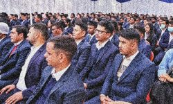 फेरि किन अड्कियो संघीय निजामती सेवा ऐन ? किन थन्काइयो मन्त्रिपरिषद्‌मा ?