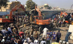 पाकिस्तानको पञ्जाबमा दुई रेल ठोक्किँदा २९ जना घाइते