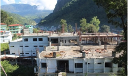 बेनी अस्पताल : ‘बेड’ थपियो, थपिएन जनशक्ति