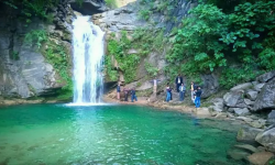 बतासे झर्ना आन्तरिक पर्यटकको गतिलो गन्तव्य