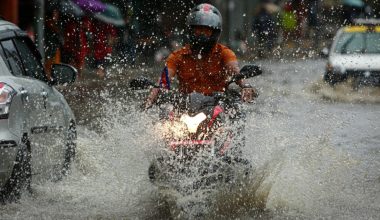 आधा घण्टाको वर्षाले जलेश्वर जलमग्न