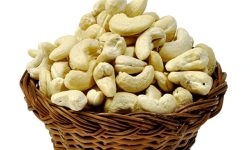 भन्सार छलेर लुकाएको आठ सय किलो काजु बरामद