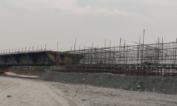 केरुङ्गेखोलामा पुल निर्माण अलपत्र