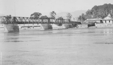 थापाथलीको रातो पुल