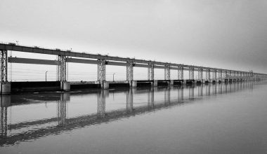 कोसी ब्यारेजको पुल