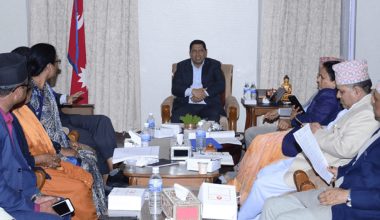 सरकार र शिक्षकहरूबीच वार्ता सुरु