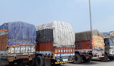 भारतीय सवारीसाधन सञ्चालन गर्न दिने सम्झौता खारेज गर्न माग