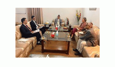 प्रमुख निर्वाचन आयुक्तसँग युरोपियन युनियनका राजदूतको शिष्टाचार भेट