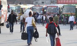 तीन दिनमा एक लाख ५० हजार यात्रु बाहिरिए