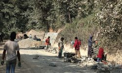 दसैँको रौनकले छोएन मजदुरलाई