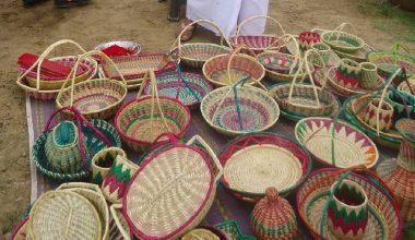 हस्तकला सामग्रीको प्रदर्शन